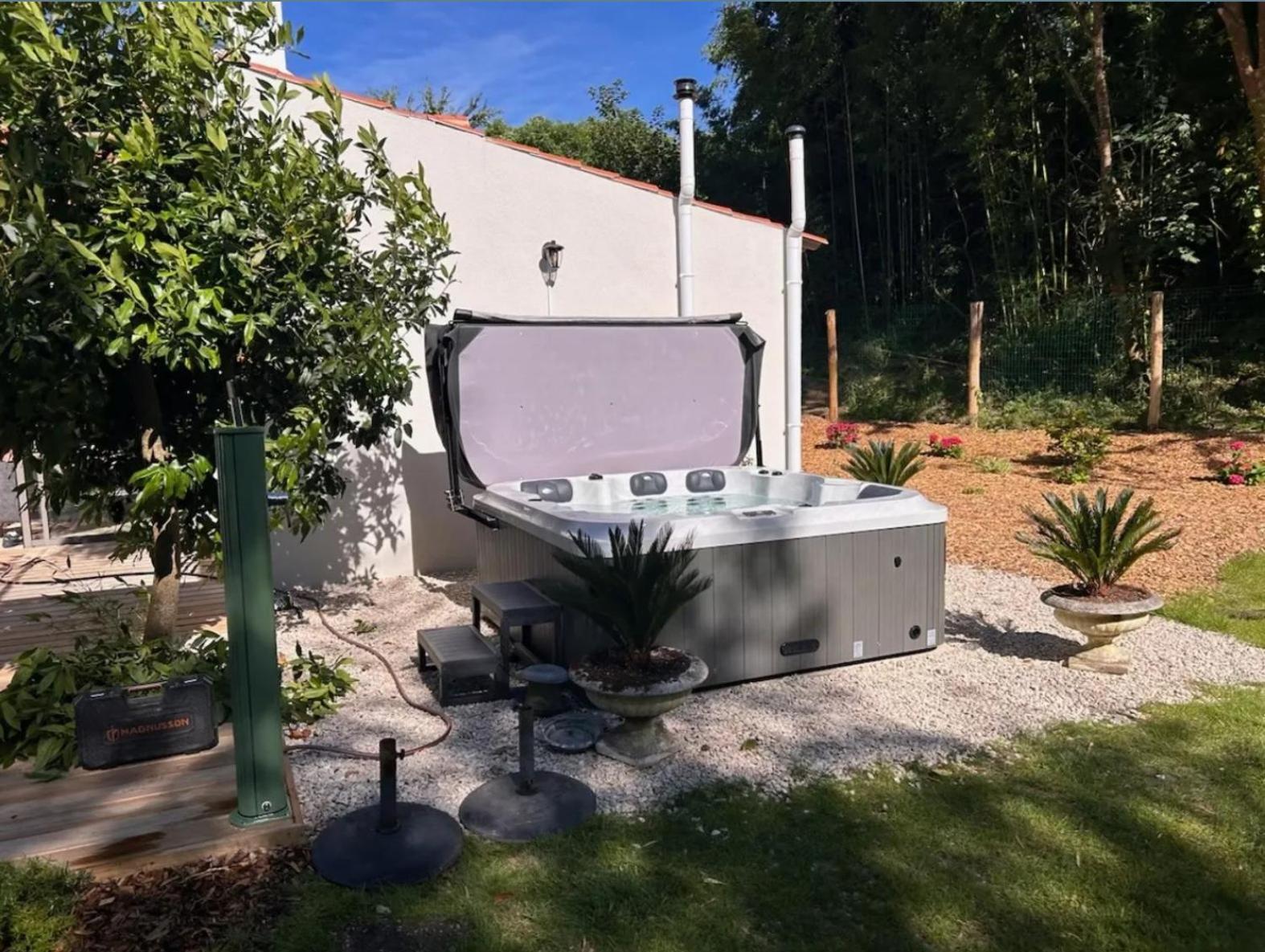 La Cachette Des Vagues Villa เลส์ซาบล์-โดล็อนน์ ภายนอก รูปภาพ